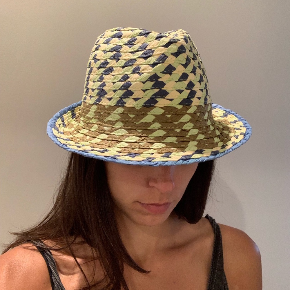 Jessica Simpson Fedora - Picture 3 of 4